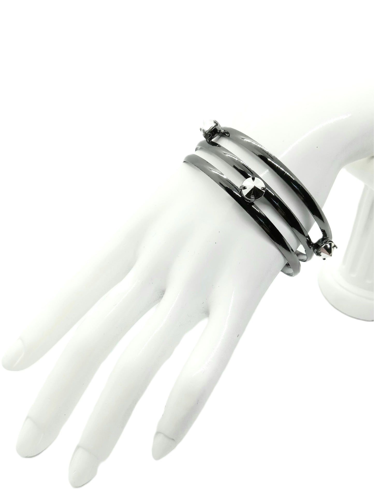 https://www.artistryjewelry.net/products/exciting-triple-bangle-spike-bracelet