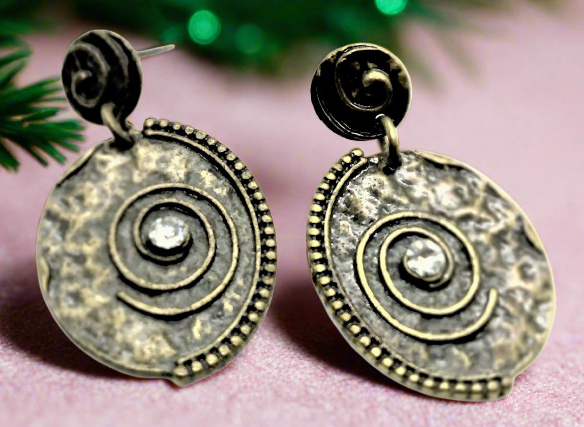 https://www.artistryjewelry.net/products/bronze-oval-earrings