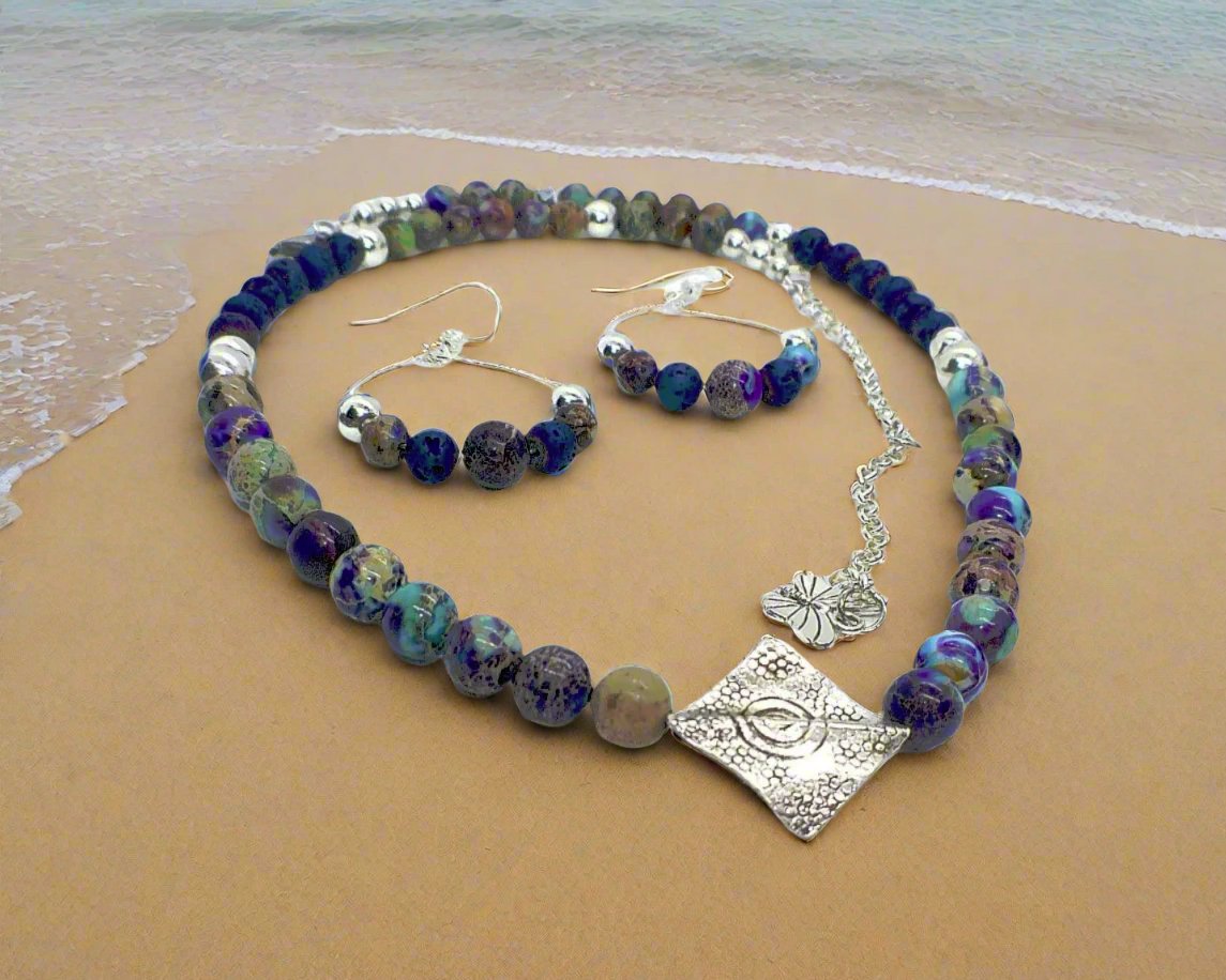 https://www.artistryjewelry.net/products/fabulous-sea-blue-imperial-jasper-necklace-set