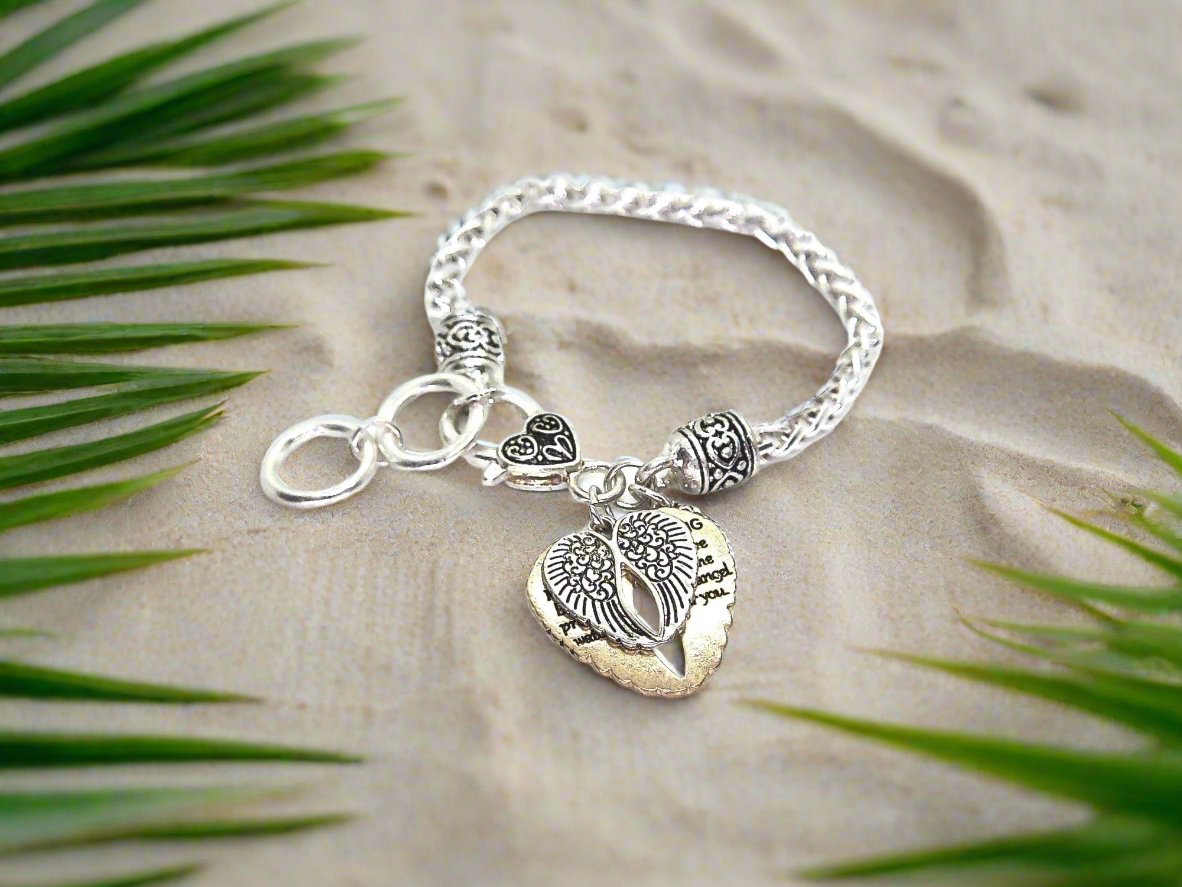 https://www.artistryjewelry.net/products/lovely-angel-blessing-bracelet