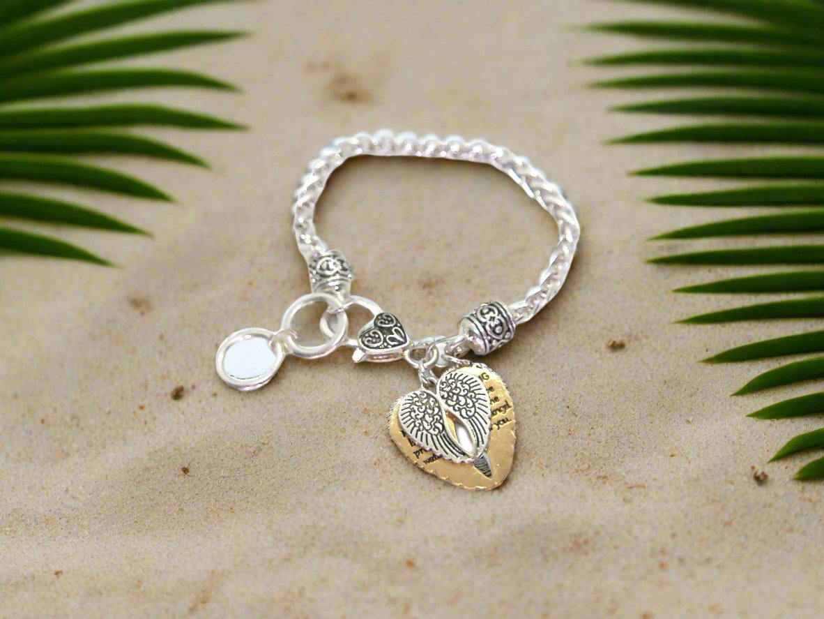 https://www.artistryjewelry.net/products/lovely-angel-blessing-bracelet