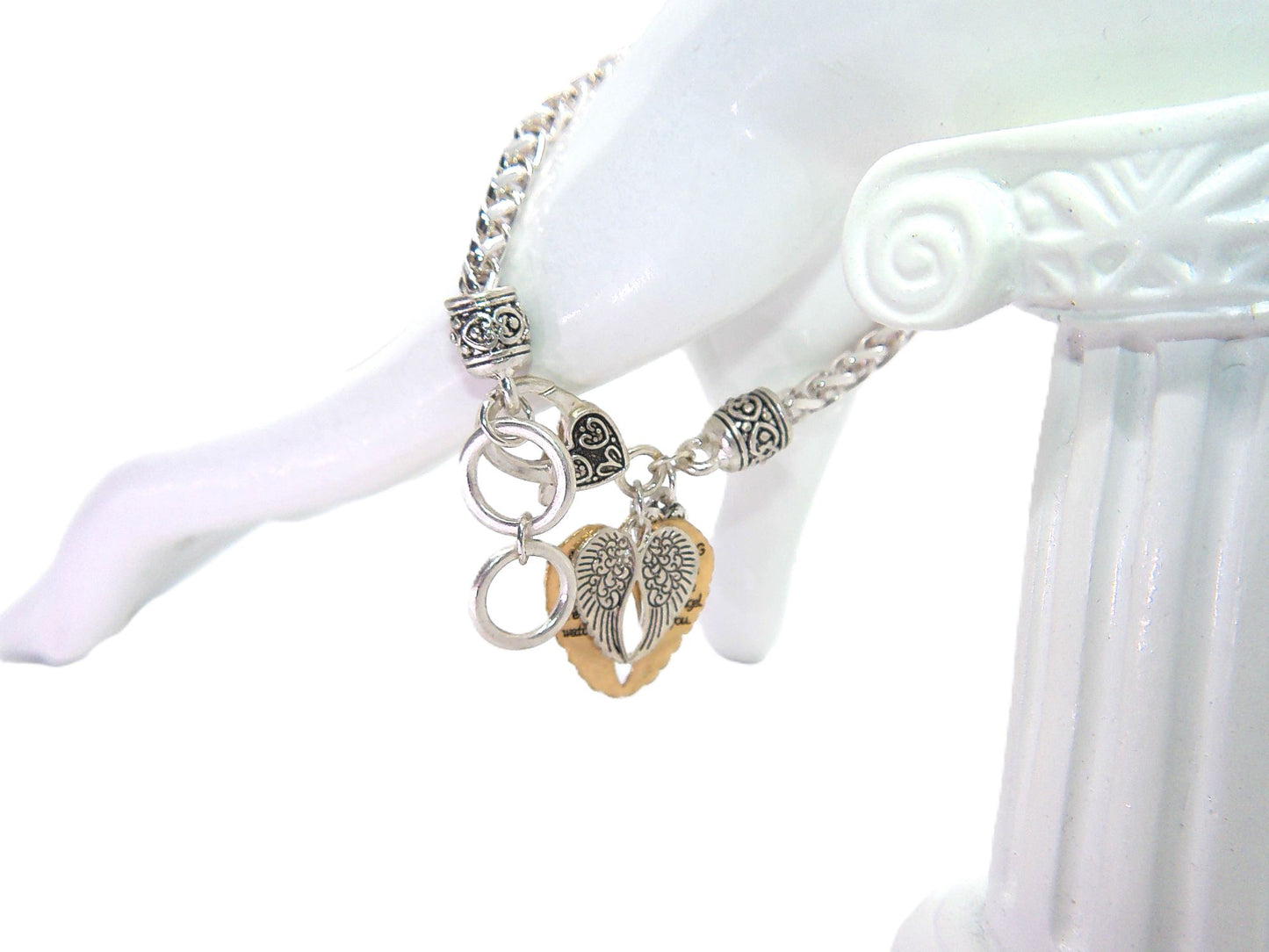 https://www.artistryjewelry.net/products/lovely-angel-blessing-bracelet