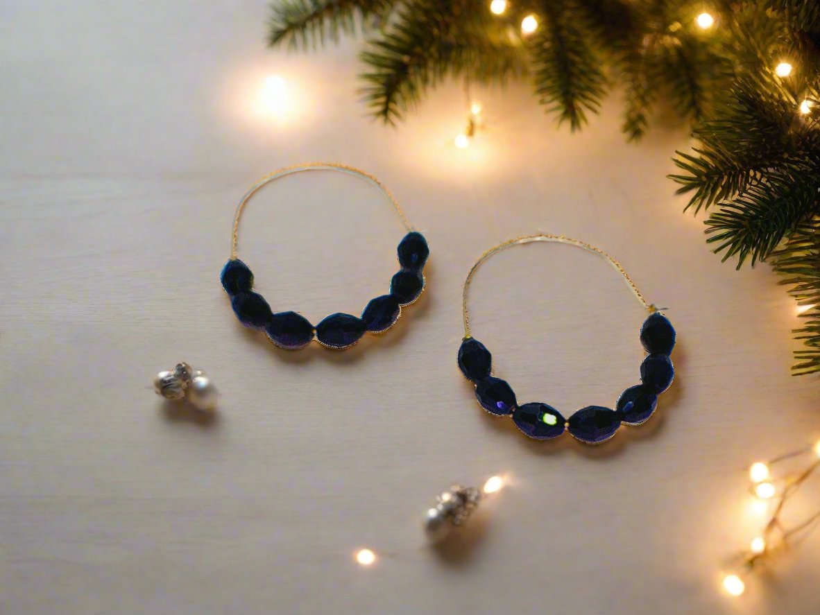 https://www.artistryjewelry.net/products/black-wire-hoop-earrings