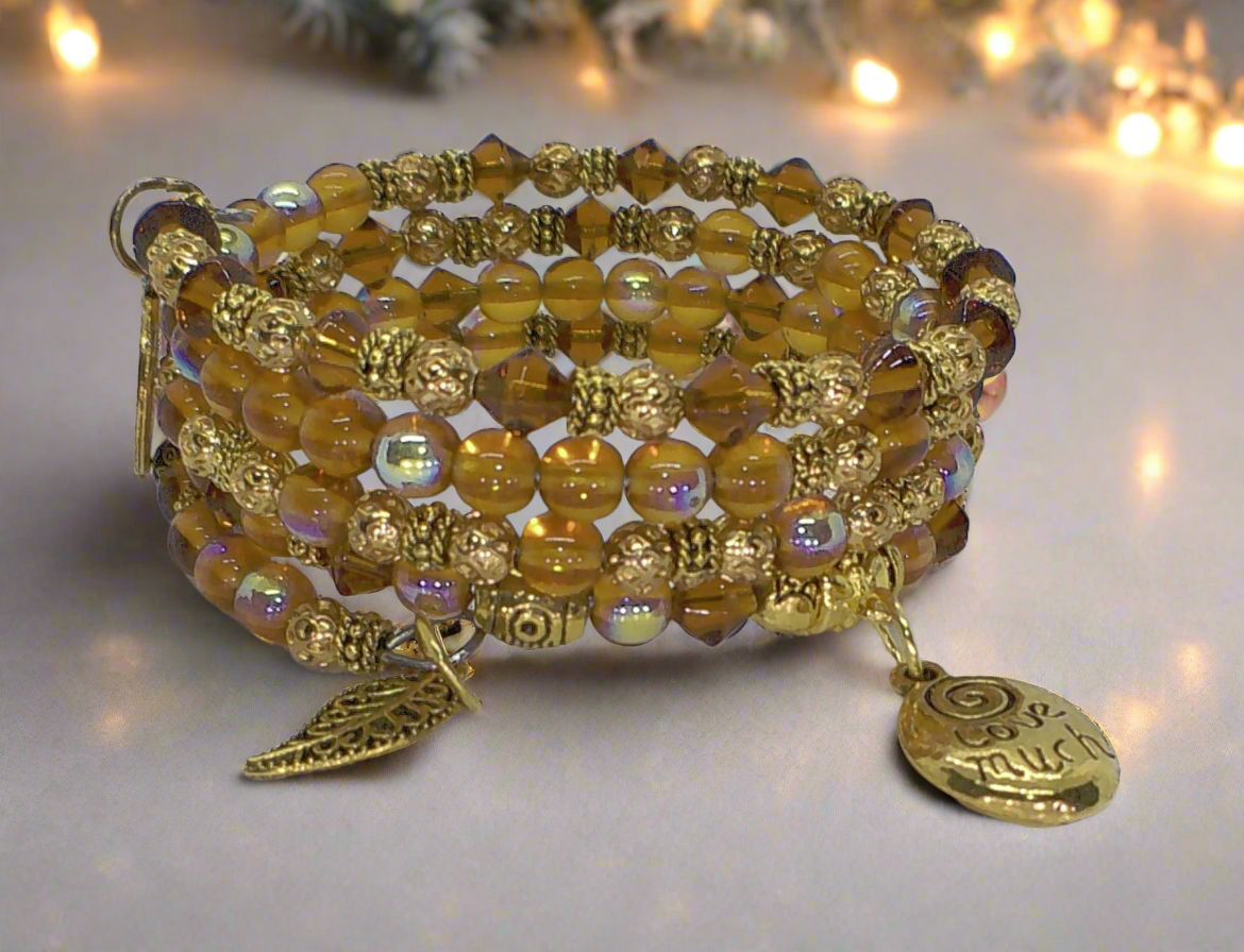 https://www.artistryjewelry.net/products/lovely-sparkles-of-brown-bracelet