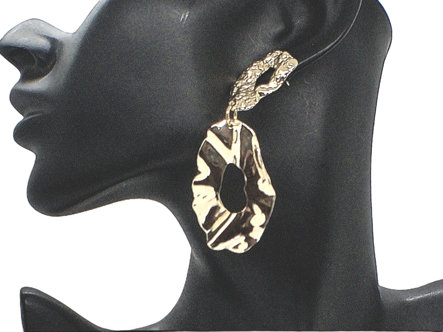 https://www.artistryjewelry.net/products/long-gold-geo-earrings