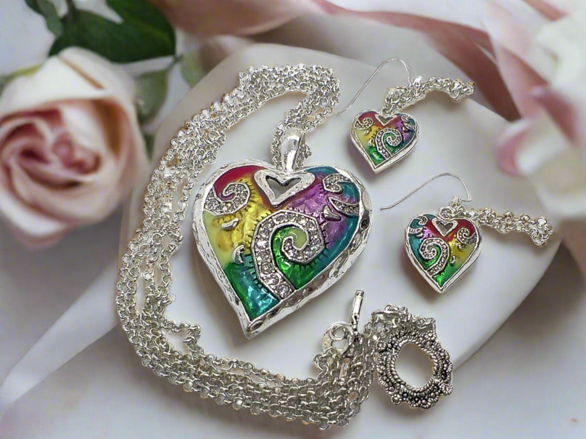 https://www.artistryjewelry.net/products/fabulous-colored-hearts-necklace-set