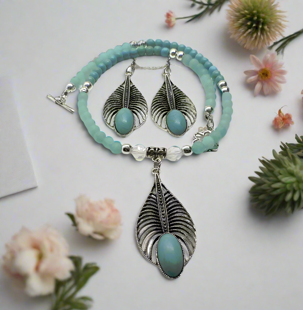 https://www.artistryjewelry.net/products/turquoise-teardrop-necklace-set