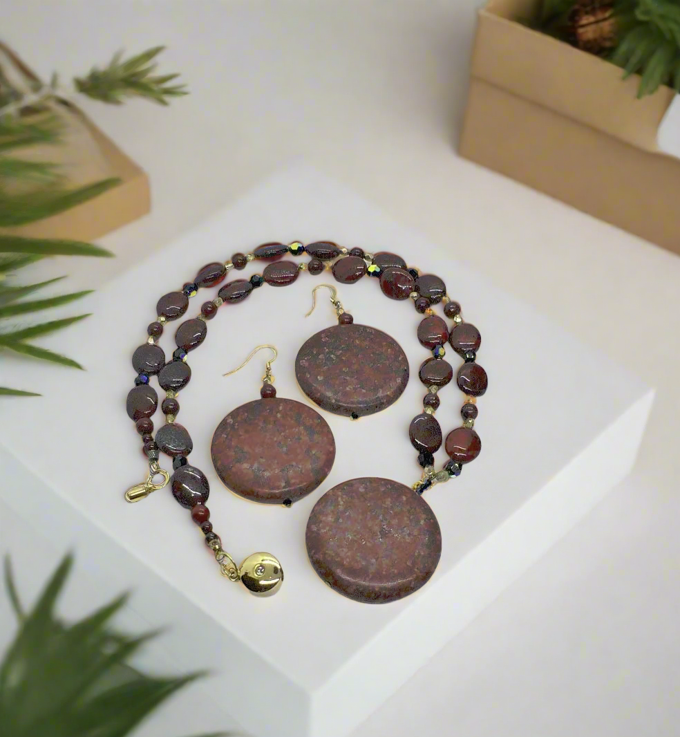 https://www.artistryjewelry.net/products/burgundy-supreme