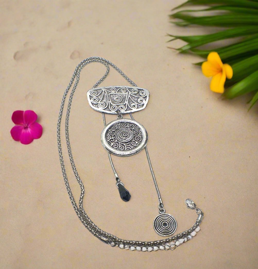 https://www.artistryjewelry.net/products/exciting-metal-net-necklace