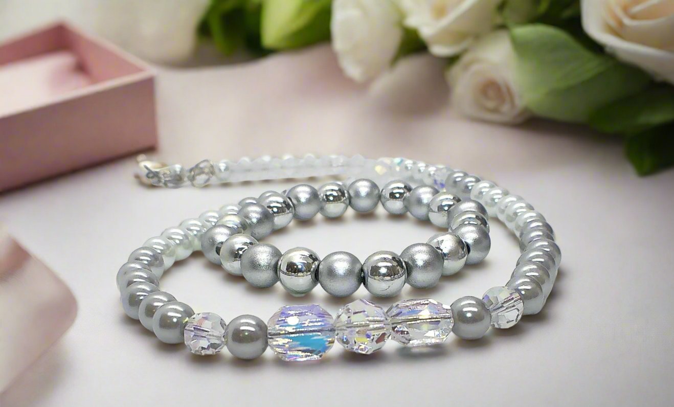https://www.artistryjewelry.net/products/glamour-and-glitz-designer-necklace