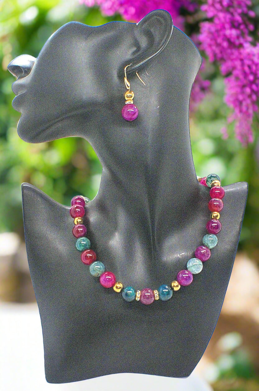 https://www.artistryjewelry.net/products/stunning-raspberry-sweets-necklace-set