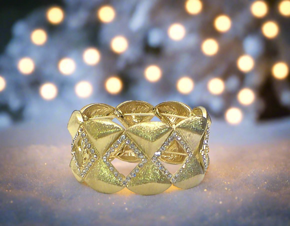 https://www.artistryjewelry.net/products/rhinestone-bracelet