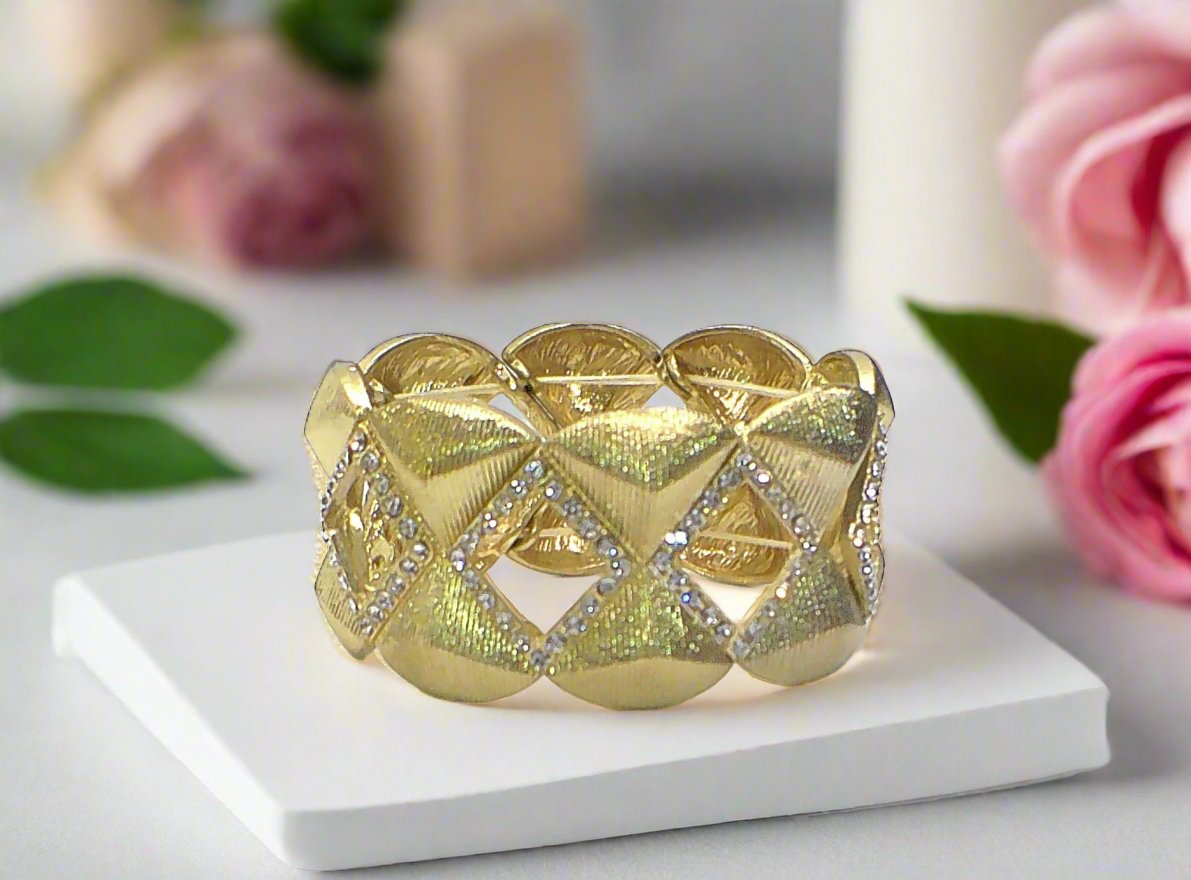 https://www.artistryjewelry.net/products/rhinestone-bracelet
