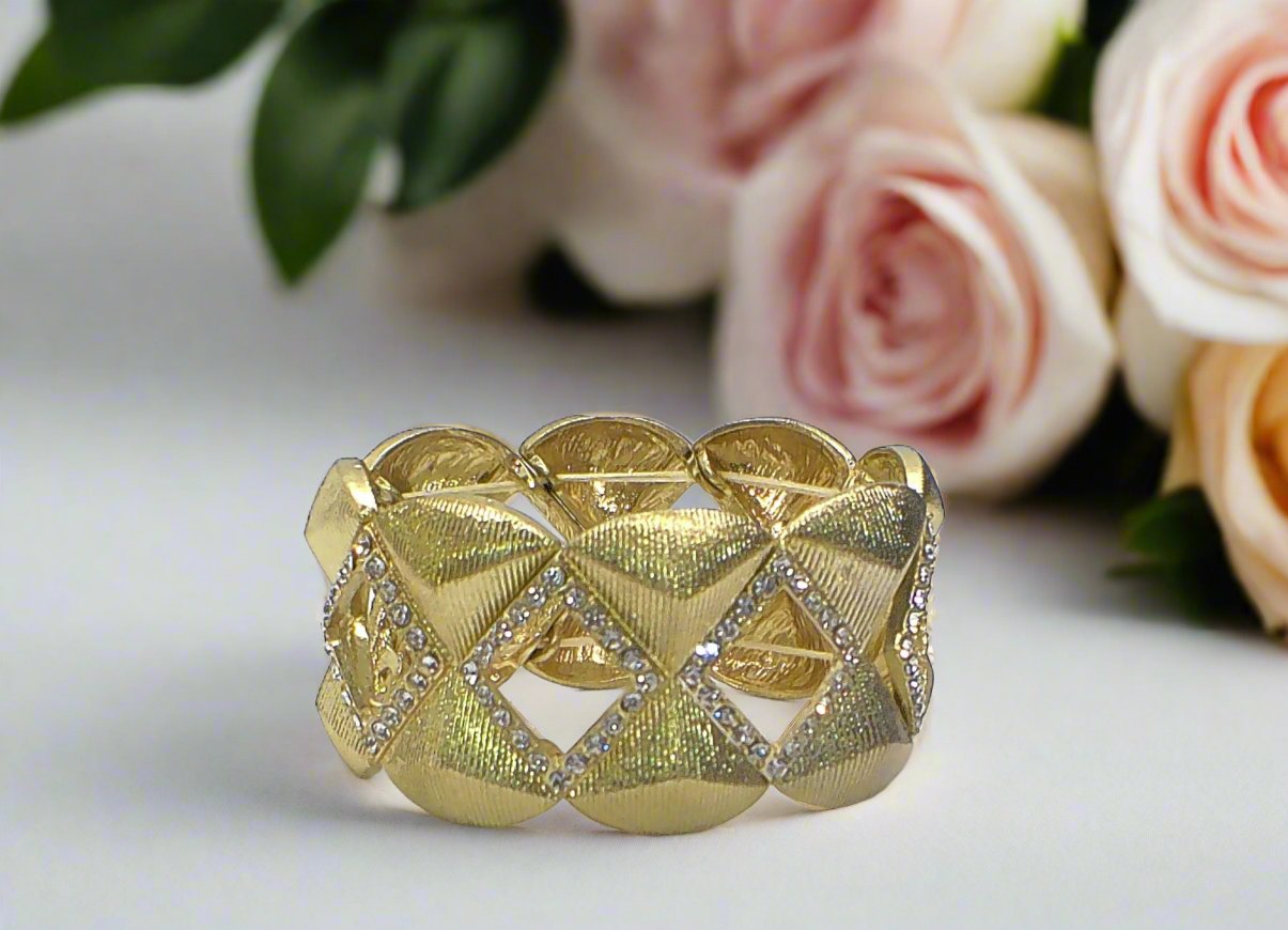 https://www.artistryjewelry.net/products/rhinestone-bracelet