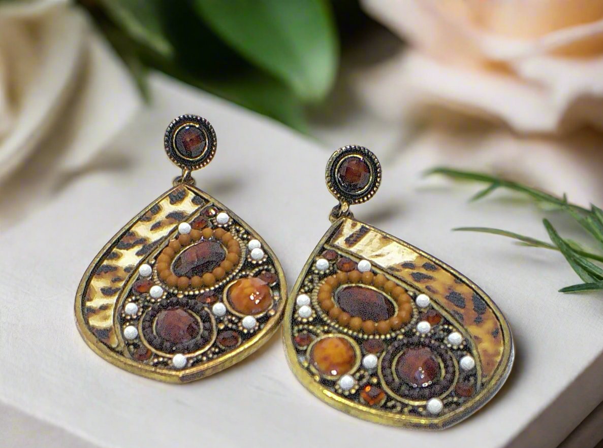 https://www.artistryjewelry.net/products/animal-style
