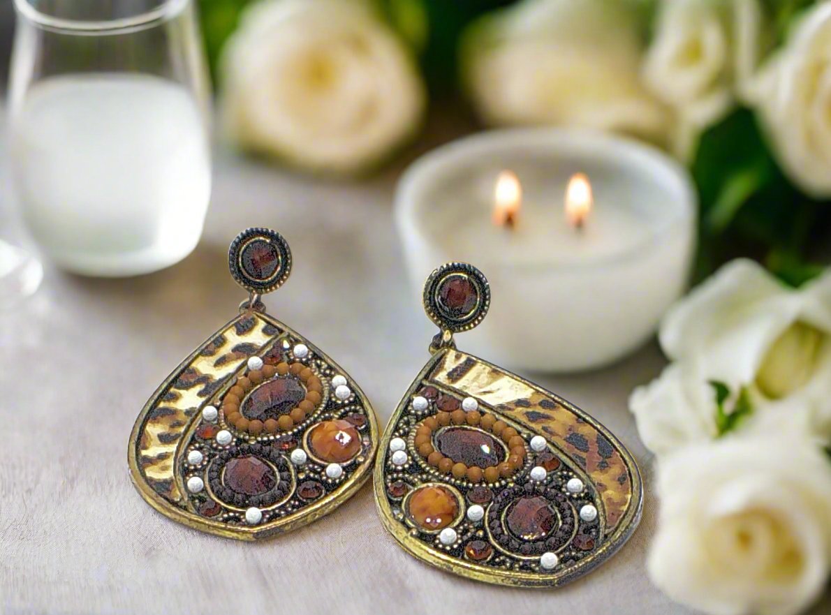 https://www.artistryjewelry.net/products/animal-style
