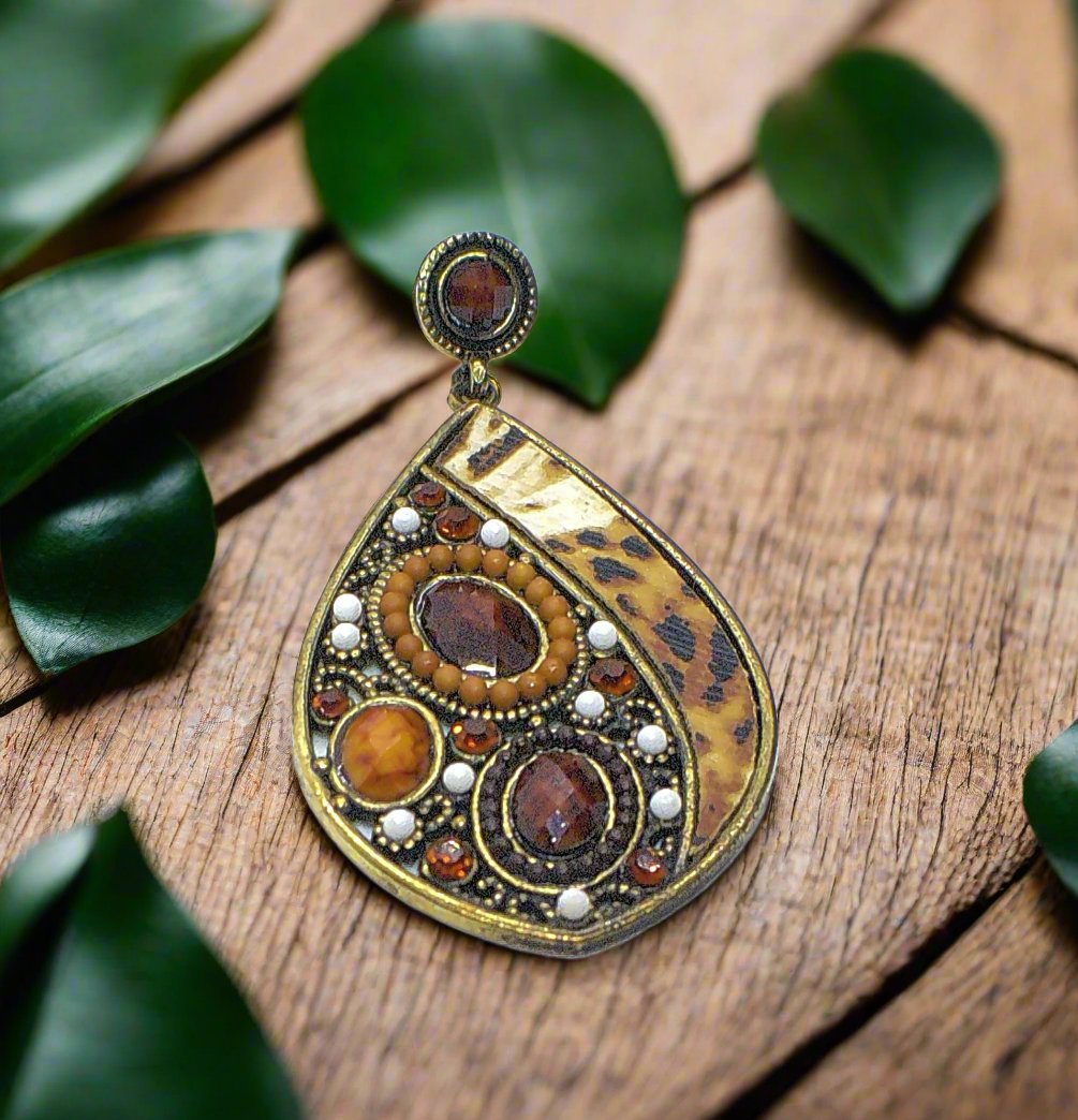 https://www.artistryjewelry.net/products/animal-style