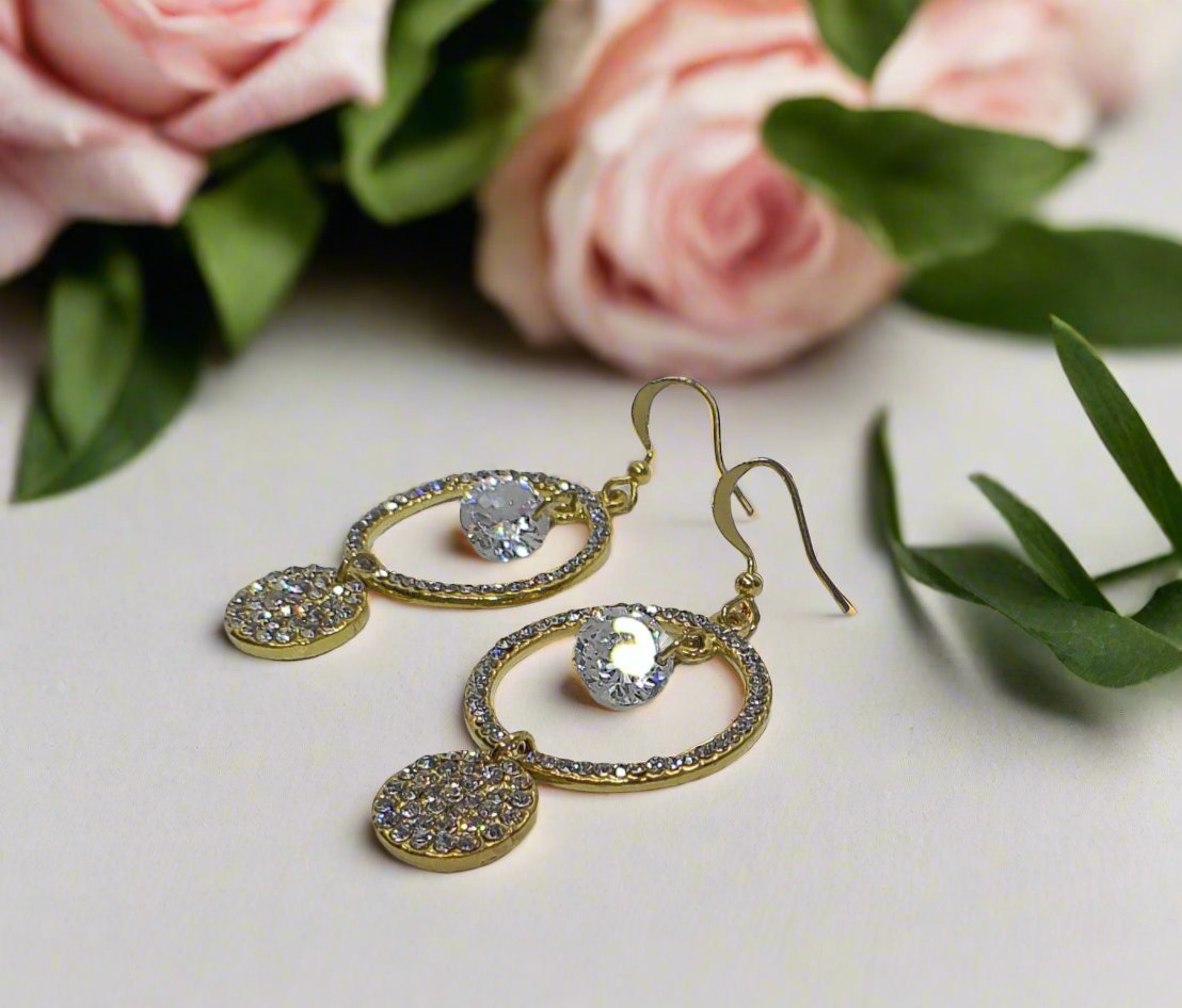 https://www.artistryjewelry.net/products/circular-rhinestone-earrings