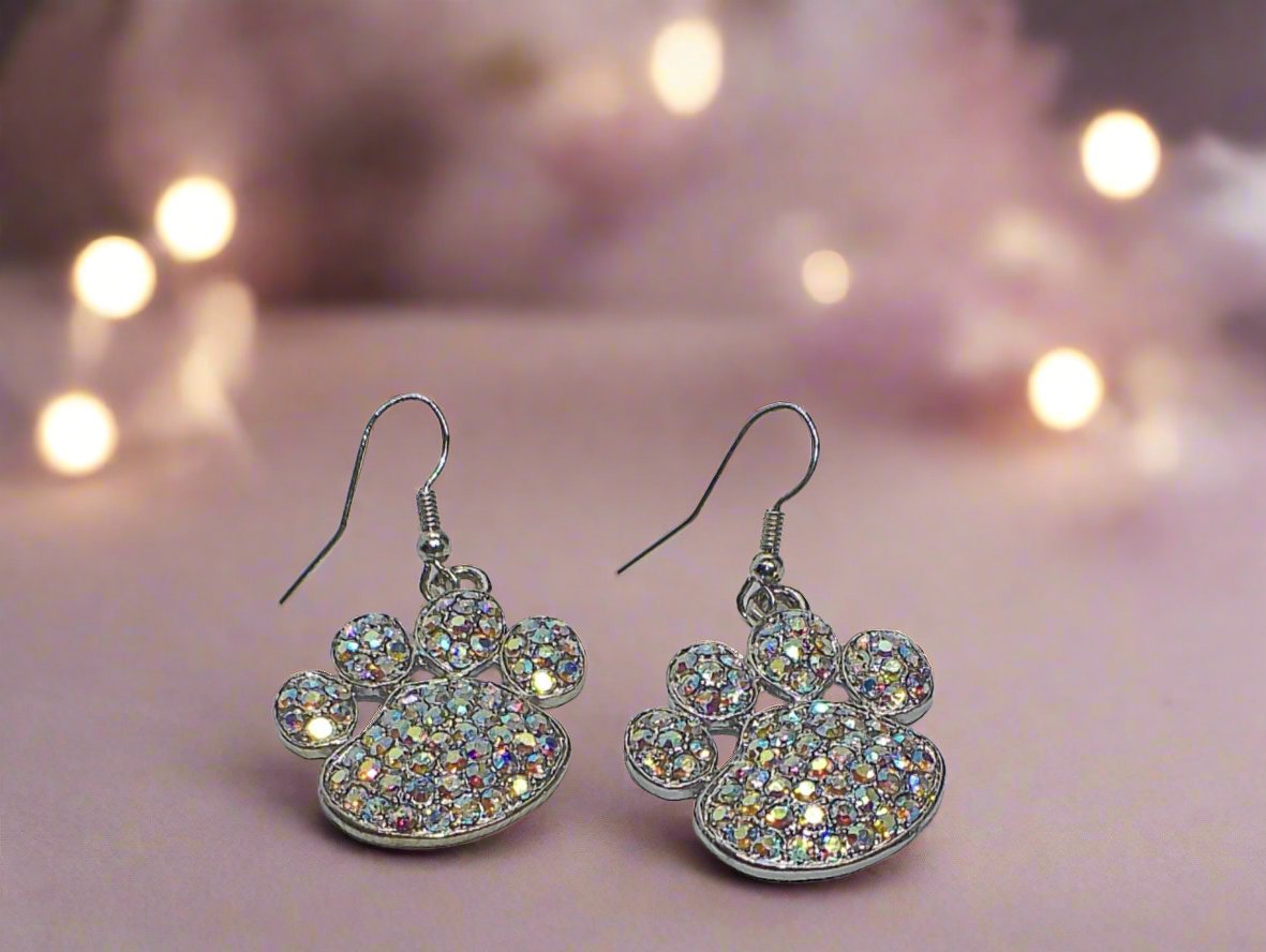 https://www.artistryjewelry.net/products/paw-earrings