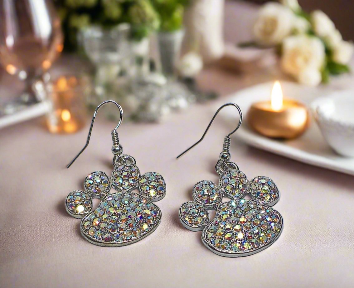 https://www.artistryjewelry.net/products/paw-earrings
