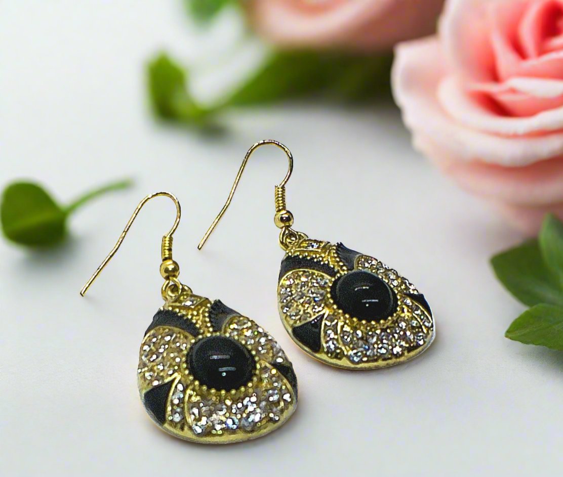 https://www.artistryjewelry.net/products/exquisite-teardrop-earrings