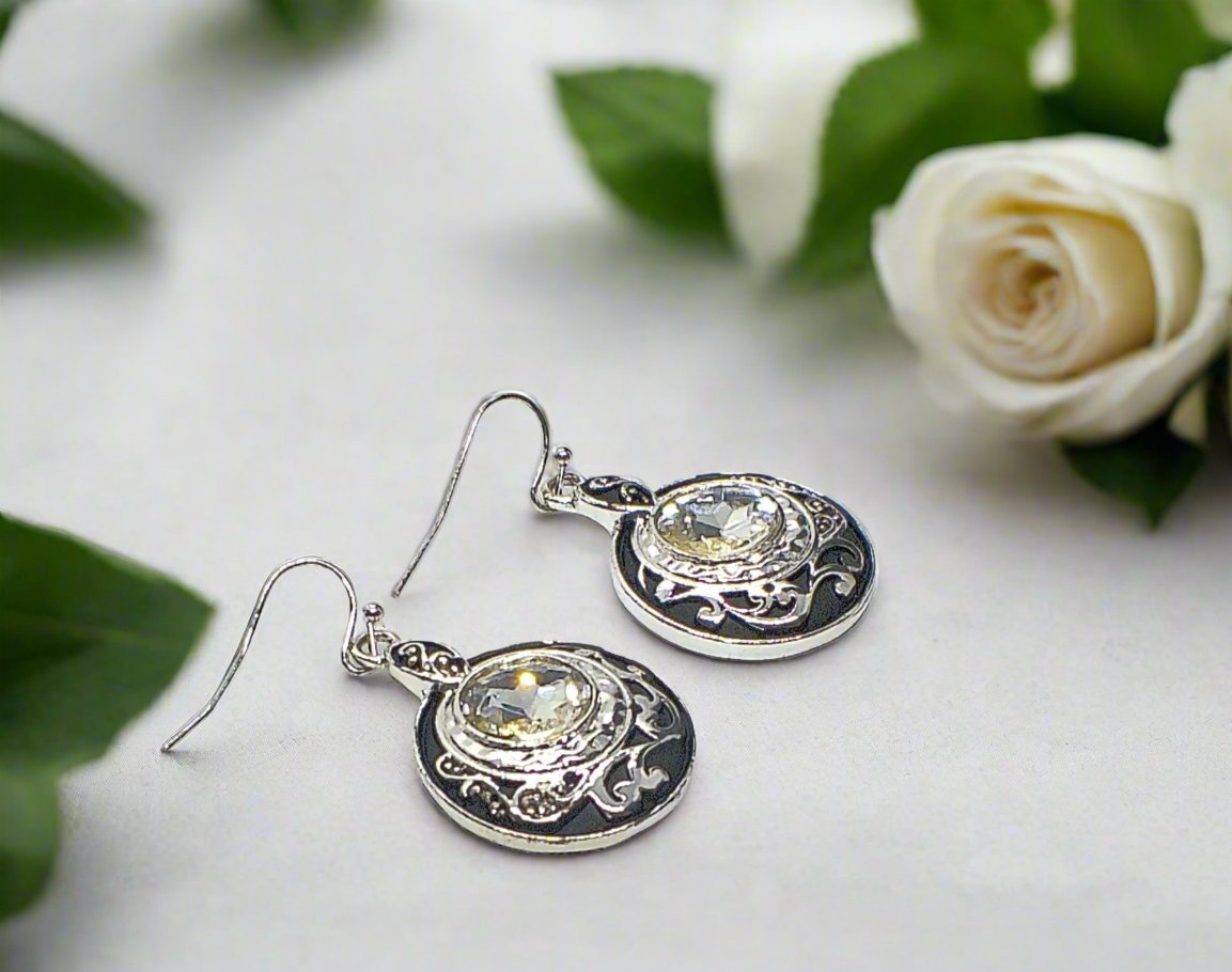 https://www.artistryjewelry.net/products/rhinestone-earrings
