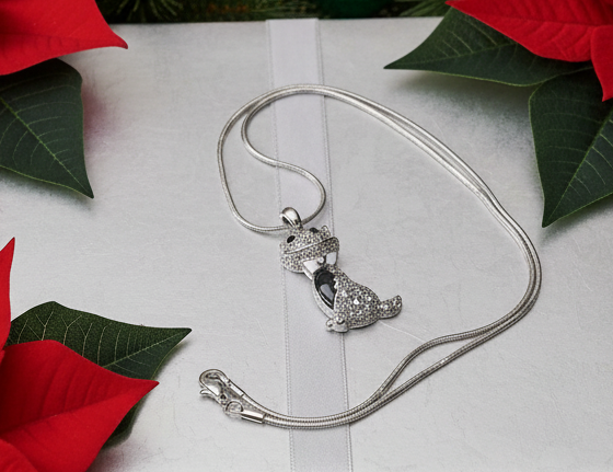 Beautiful Cat's Meow Necklace