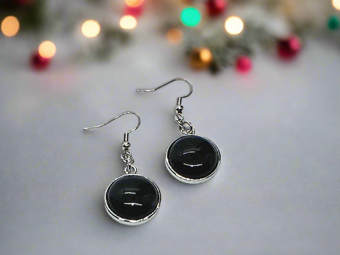 https://www.artistryjewelry.net/products/black-natural-stone-drop-earring