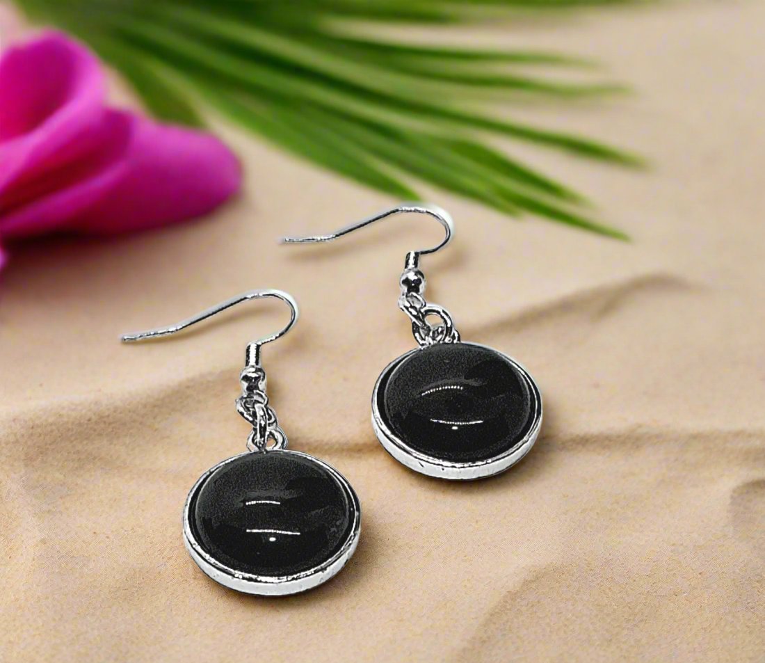 https://www.artistryjewelry.net/products/black-natural-stone-drop-earring