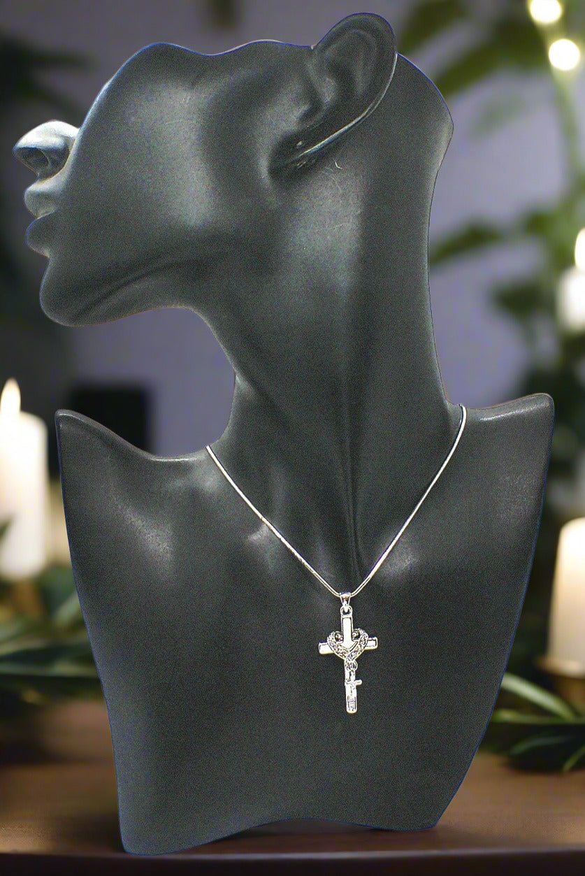 https://www.artistryjewelry.net/products/stunning-heart-and-cross-pendant-necklace