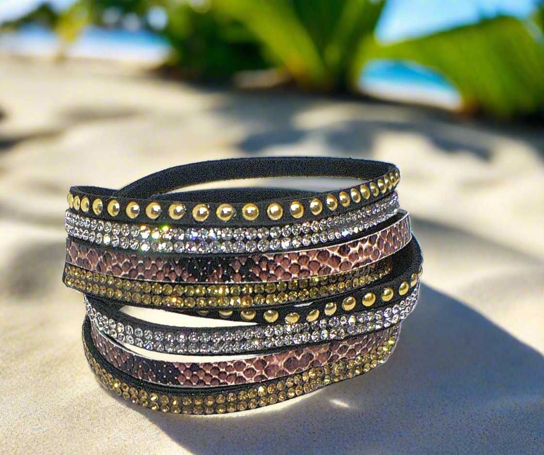https://www.artistryjewelry.net/products/unique-multi-strand-bracelet
