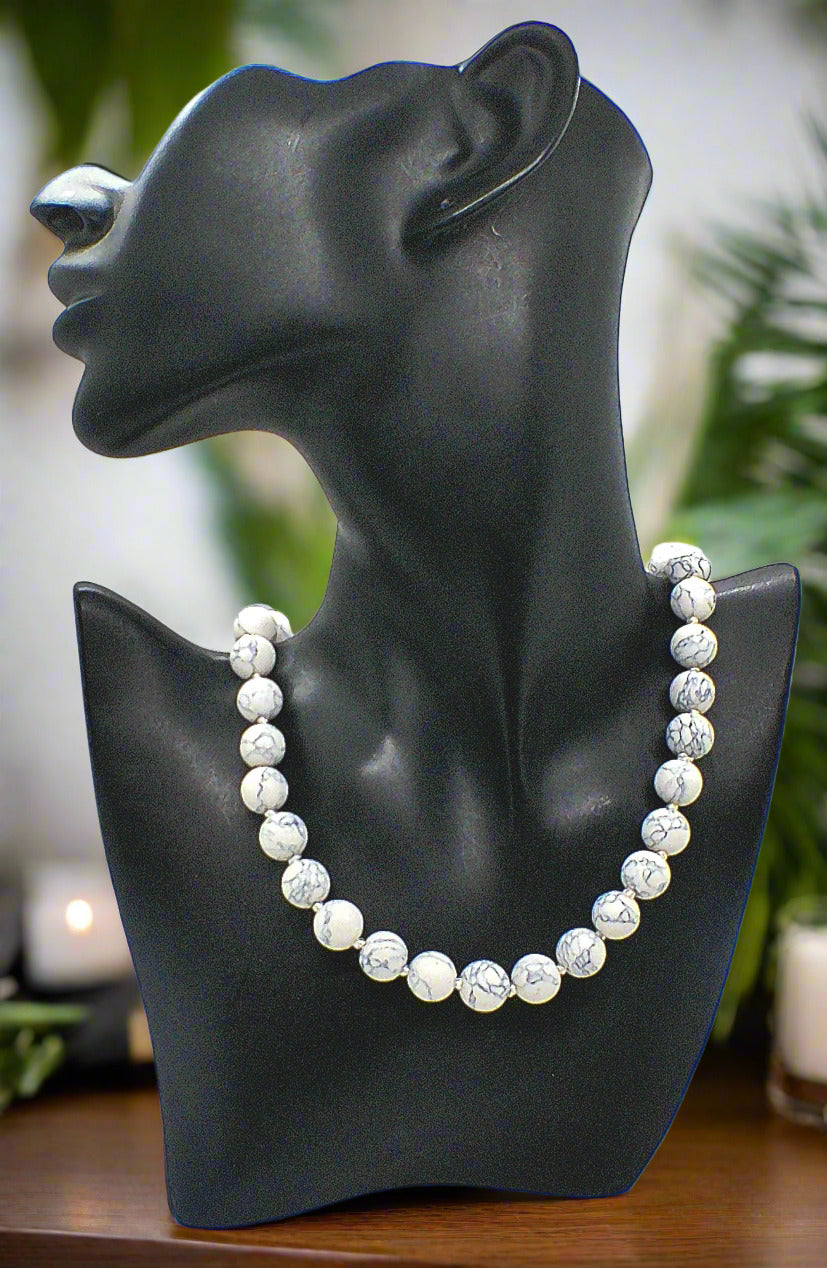 https://www.artistryjewelry.net/products/chunky-necklace