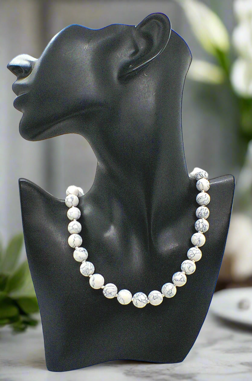 https://www.artistryjewelry.net/products/chunky-necklace