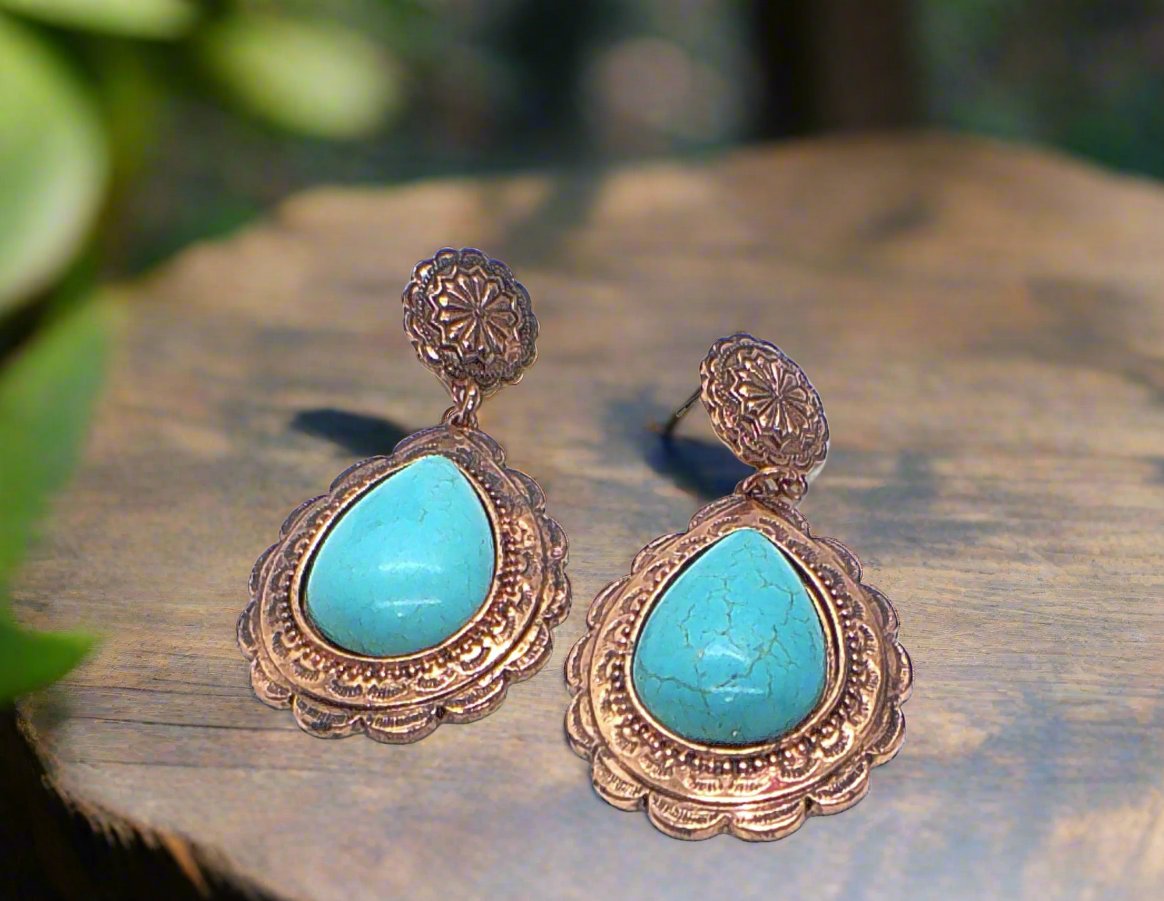 https://www.artistryjewelry.net/products/lovely-copper-tone-teardrop-earrings