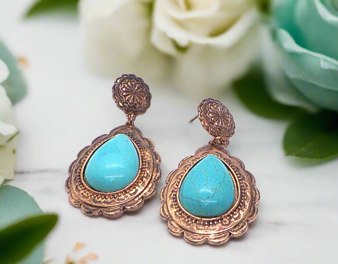 https://www.artistryjewelry.net/products/lovely-copper-tone-teardrop-earrings