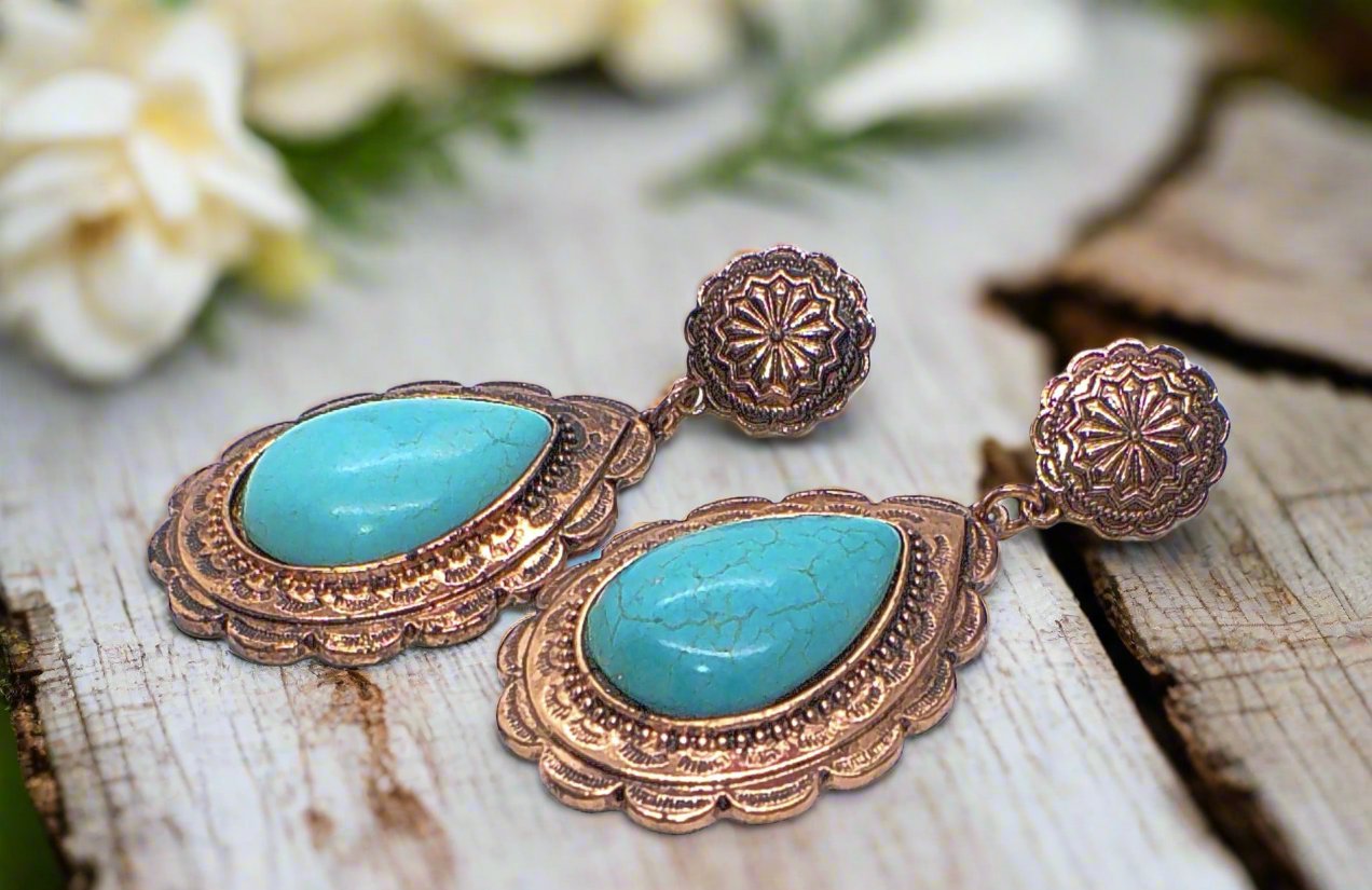 https://www.artistryjewelry.net/products/lovely-copper-tone-teardrop-earrings
