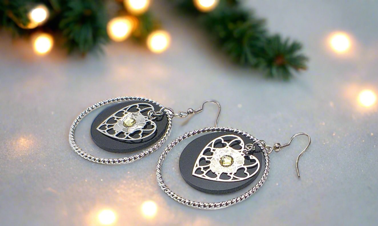https://www.artistryjewelry.net/products/charming-heart-earrings