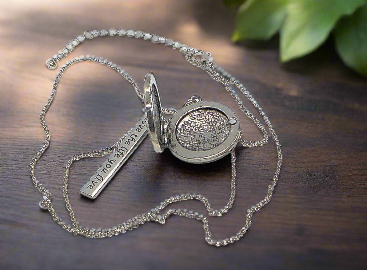 https://www.artistryjewelry.net/products/love-the-life-you-live-necklace
