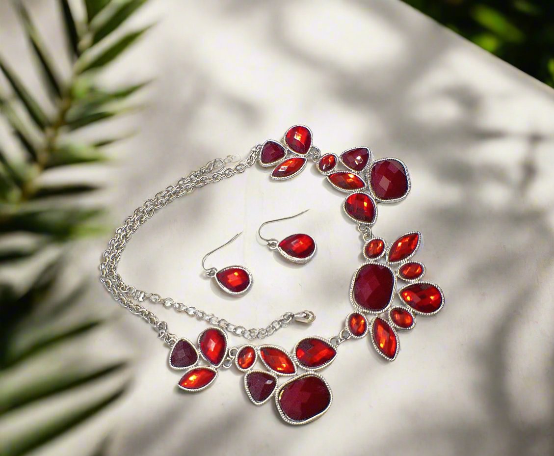 https://www.artistryjewelry.net/products/red-and-silver-necklace-set
