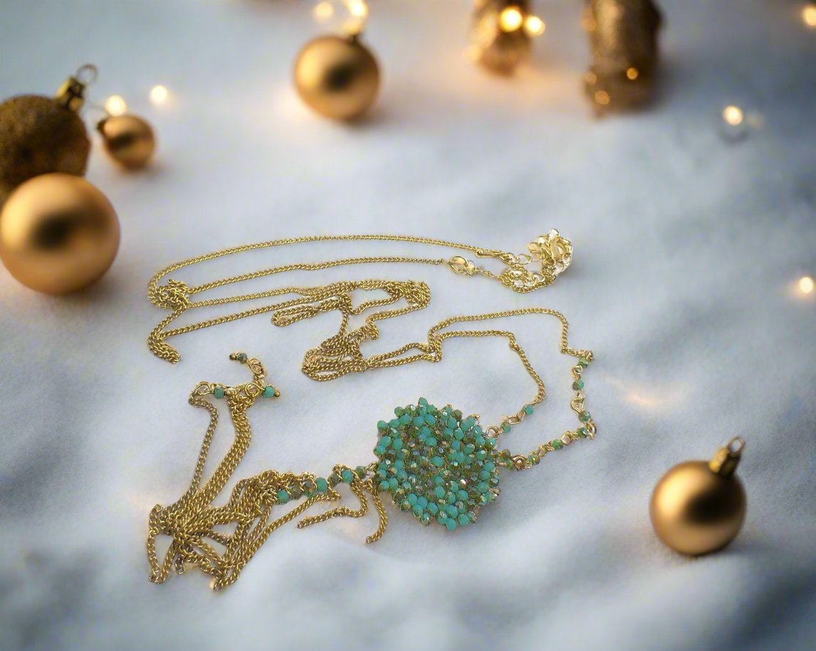 https://www.artistryjewelry.net/products/lovely-long-green-crystal-necklace