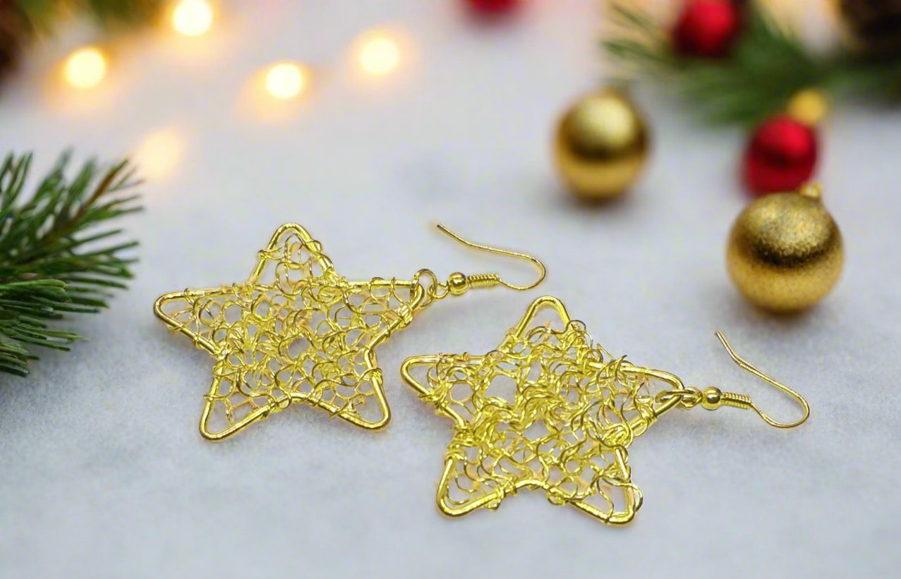 https://www.artistryjewelry.net/products/starlight-earrings