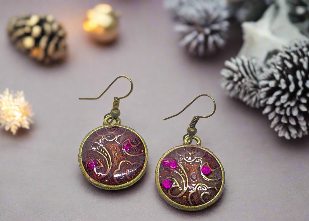 https://www.artistryjewelry.net/products/lovely-purple-earrings-1