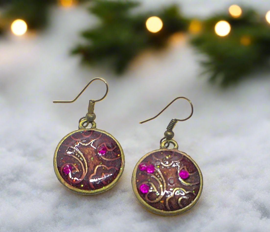 https://www.artistryjewelry.net/products/lovely-purple-earrings-1