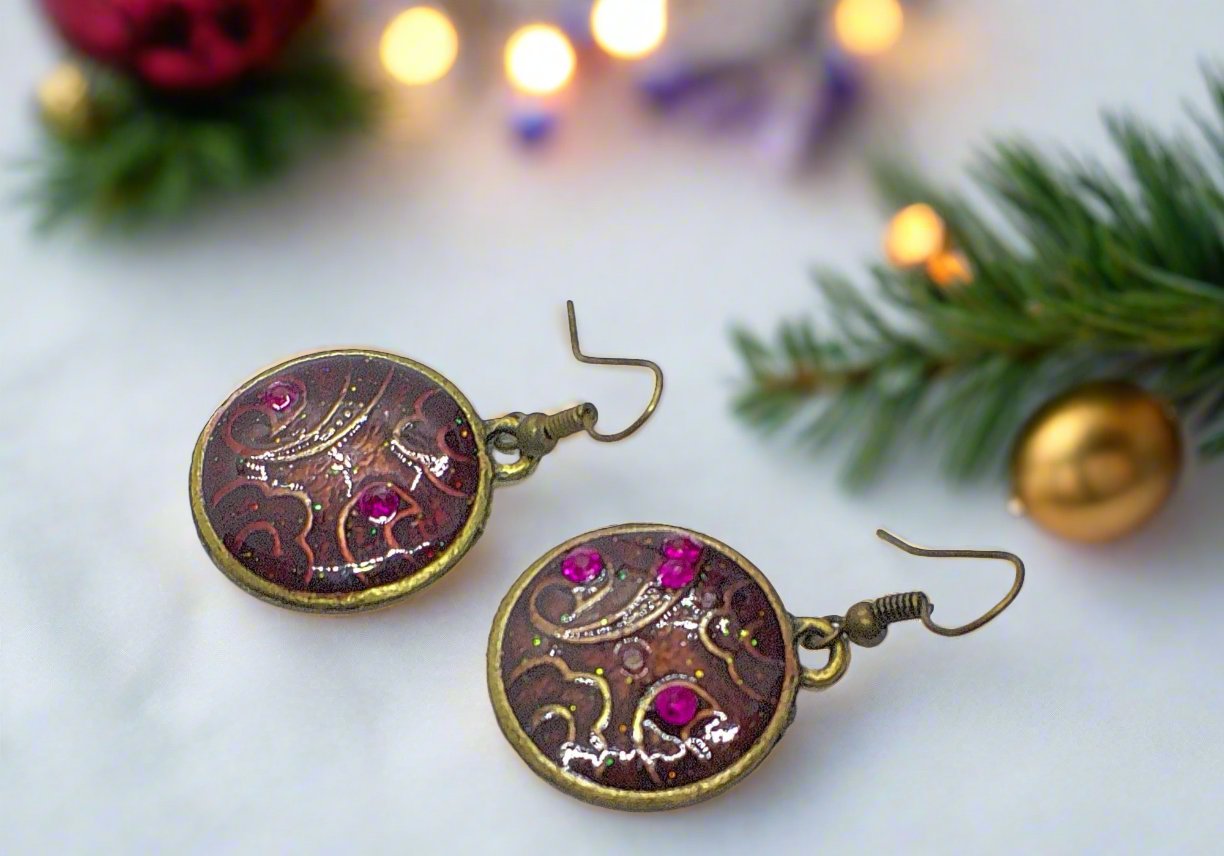 https://www.artistryjewelry.net/products/lovely-purple-earrings-1