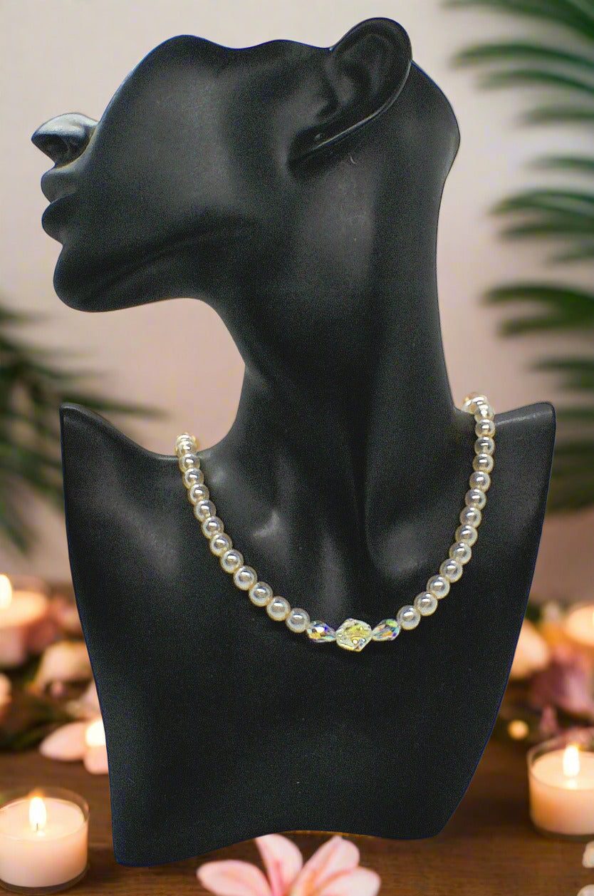https://www.artistryjewelry.net/products/precious-light-peach-silver-crystal-and-pearl-beaded-necklace-handcrafted-by-artistry-jewelry