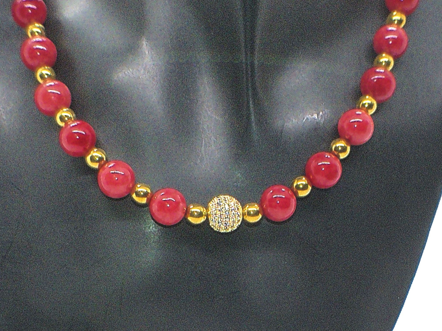 https://www.artistryjewelry.net/products/stunning-red-quartz-crystal-and-hematite-beaded-necklace