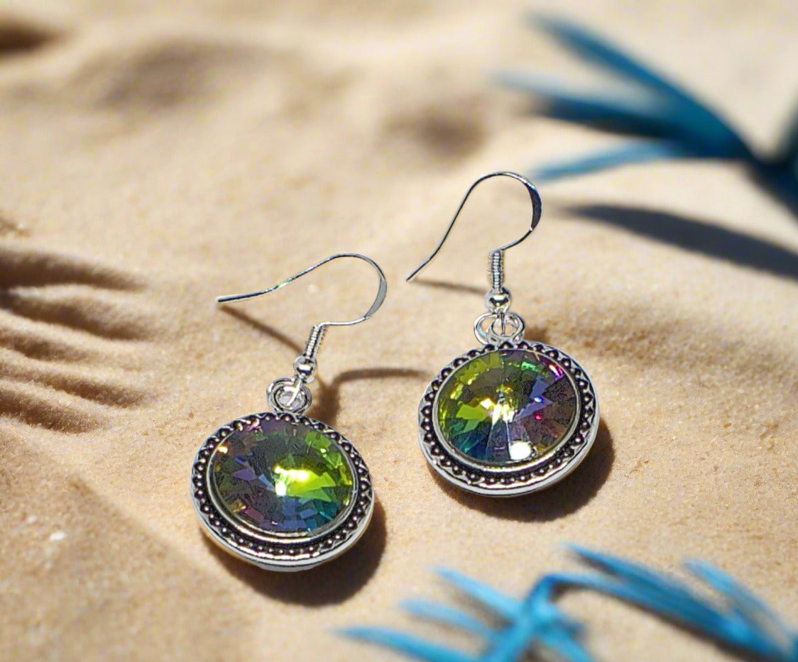 https://www.artistryjewelry.net/products/capivating-chaton-vitrail-rivoli-earrings