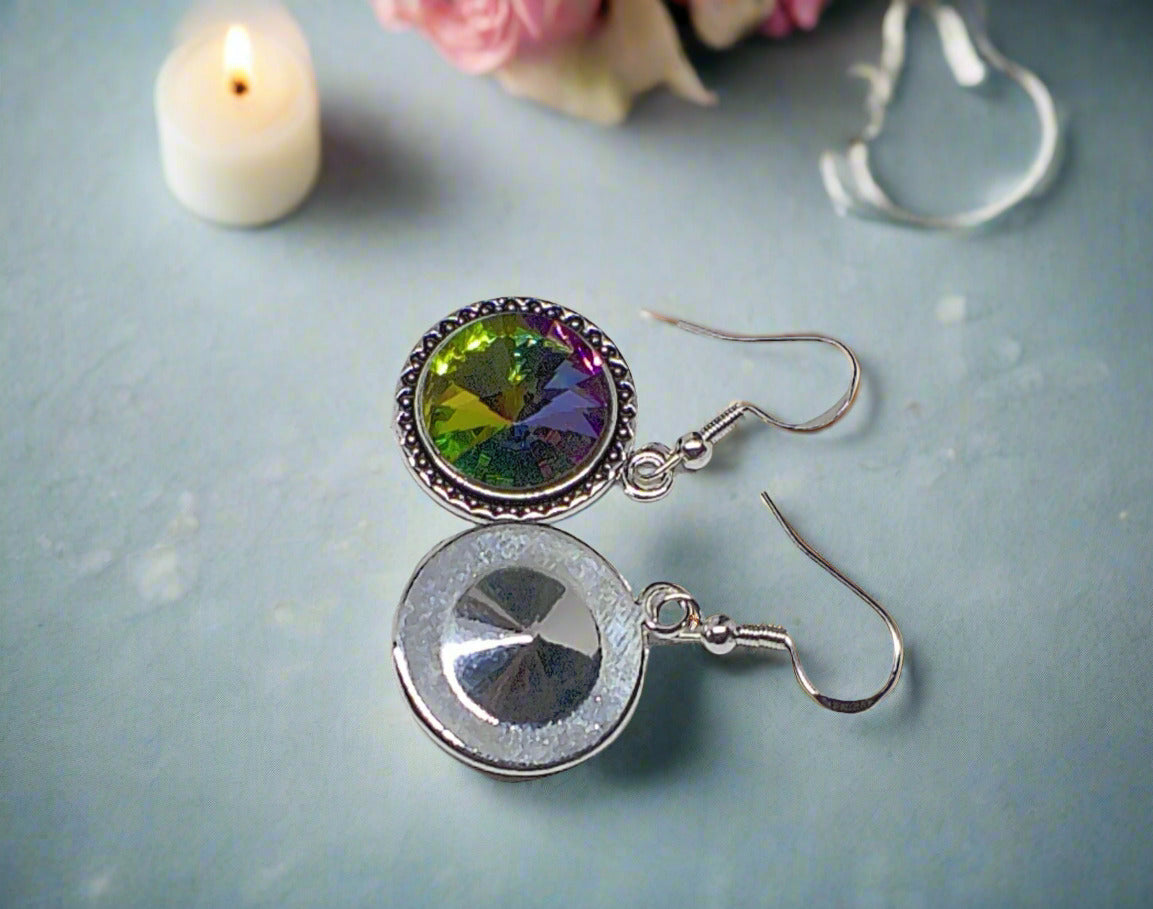 https://www.artistryjewelry.net/products/capivating-chaton-vitrail-rivoli-earrings