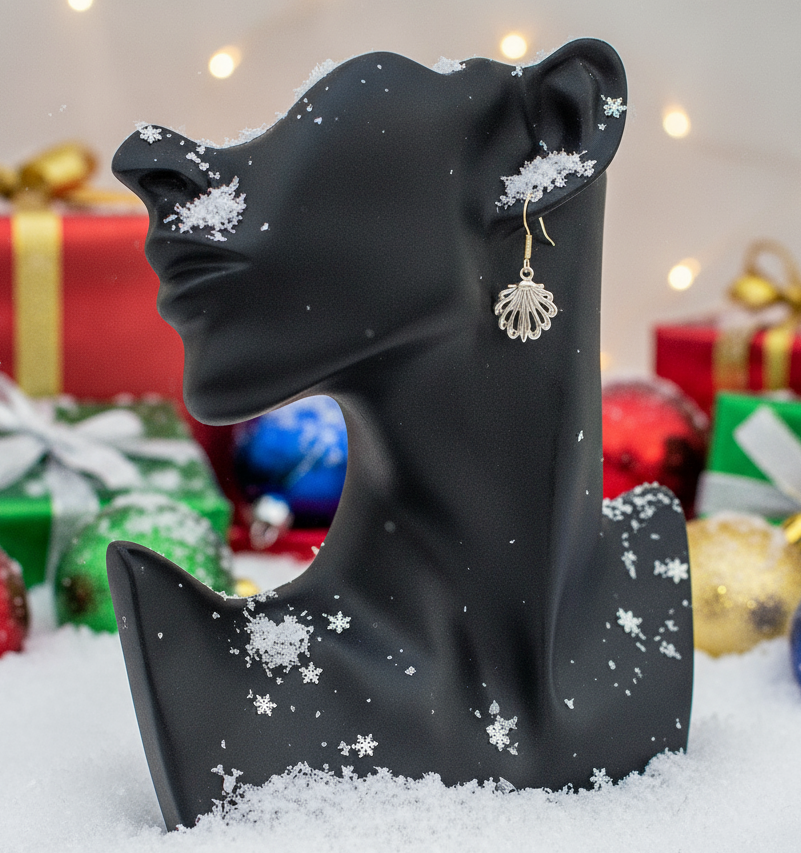 Attractrive Shell Drop Earrings