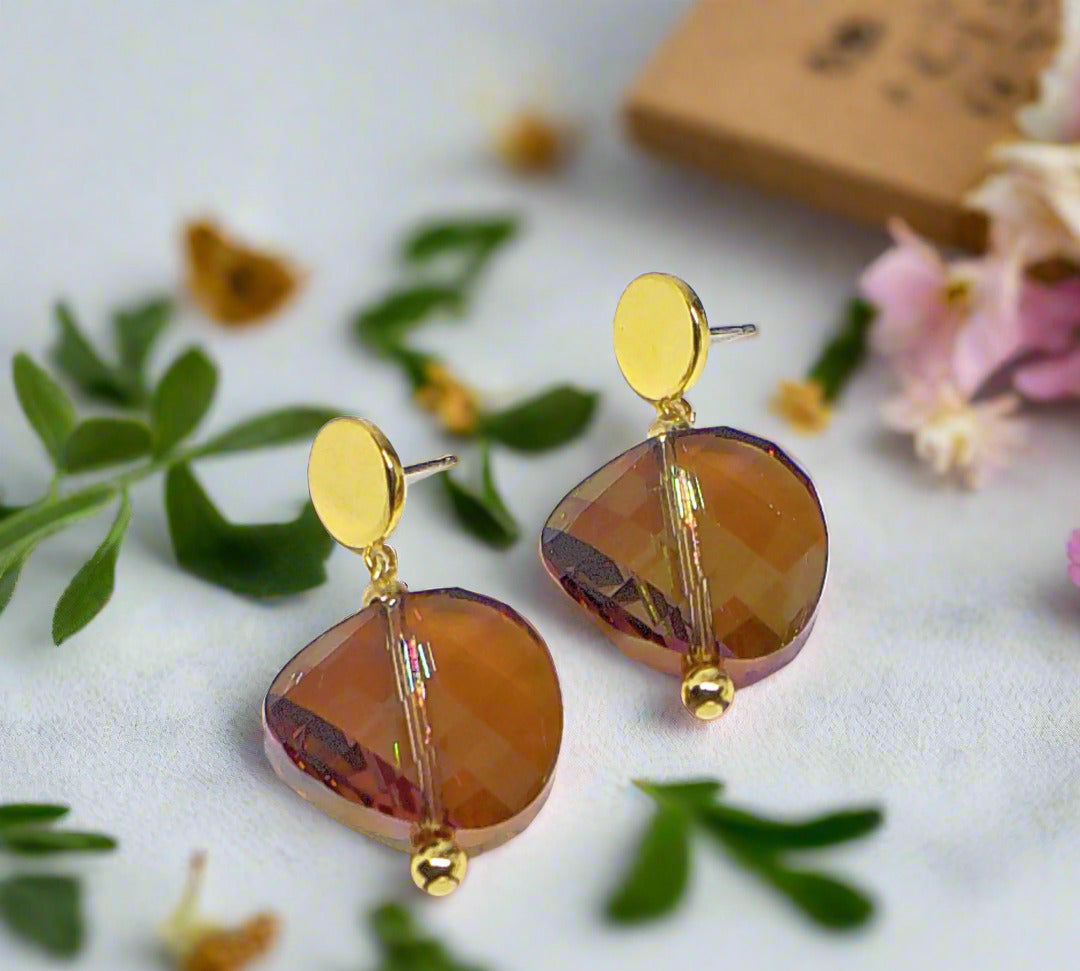 https://www.artistryjewelry.net/products/exquisite-copper-crystal-twist-and-gold-earrings